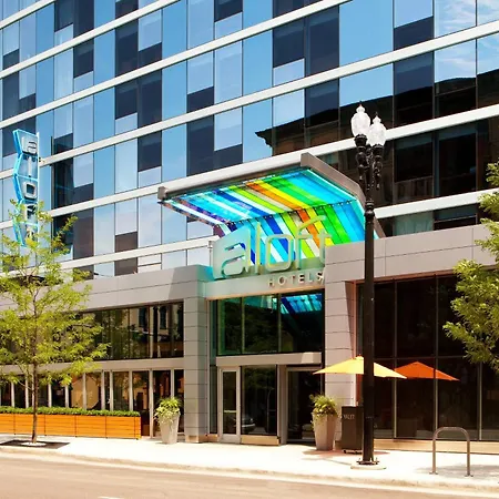 Aloft By Marriott Chicago Downtown River North