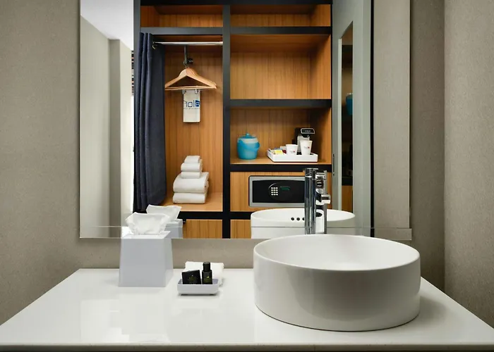 Hotel Aloft By Marriott Downtown River North 3*