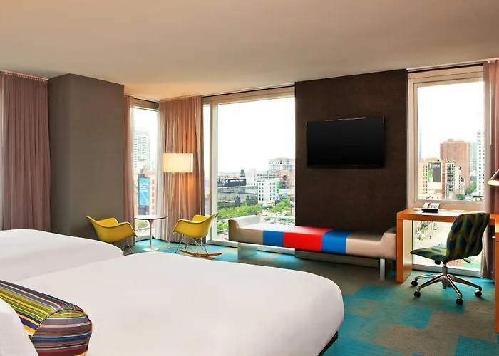 Hotel Aloft By Marriott Downtown River North 3*