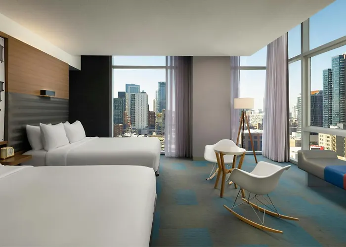 Aloft By Marriott Downtown River North Hotel Chicago