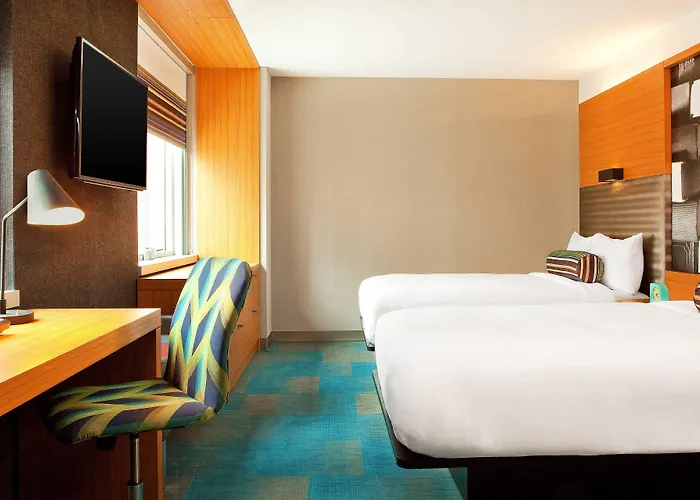 Aloft By Marriott Downtown River North