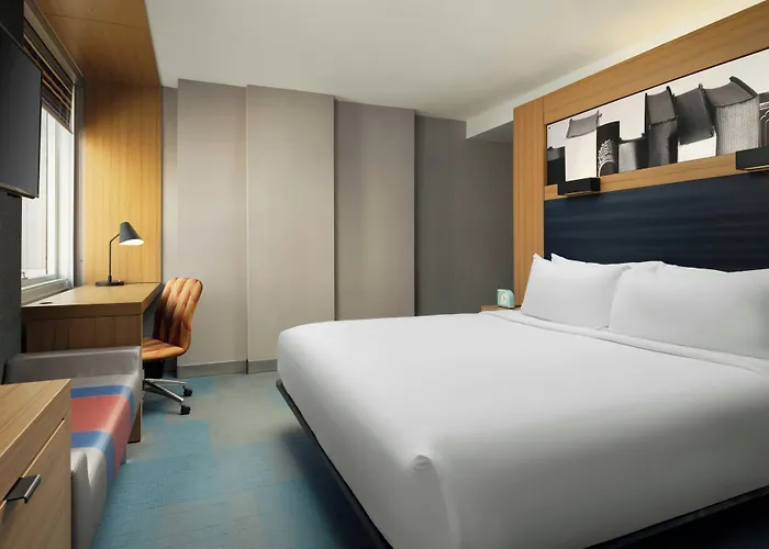 Hotel Aloft By Marriott Downtown River North Chicago